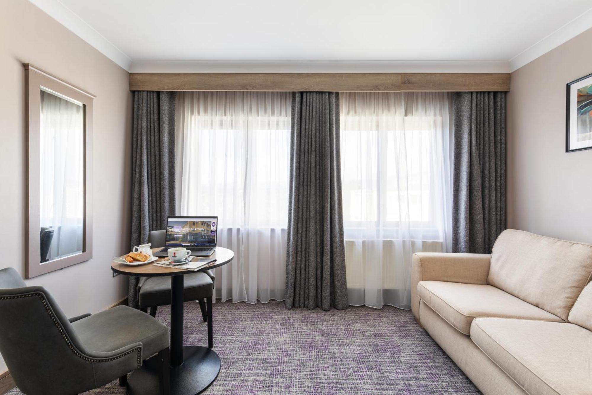 Rochestown Lodge Hotel Dun Laoghaire Dış mekan fotoğraf