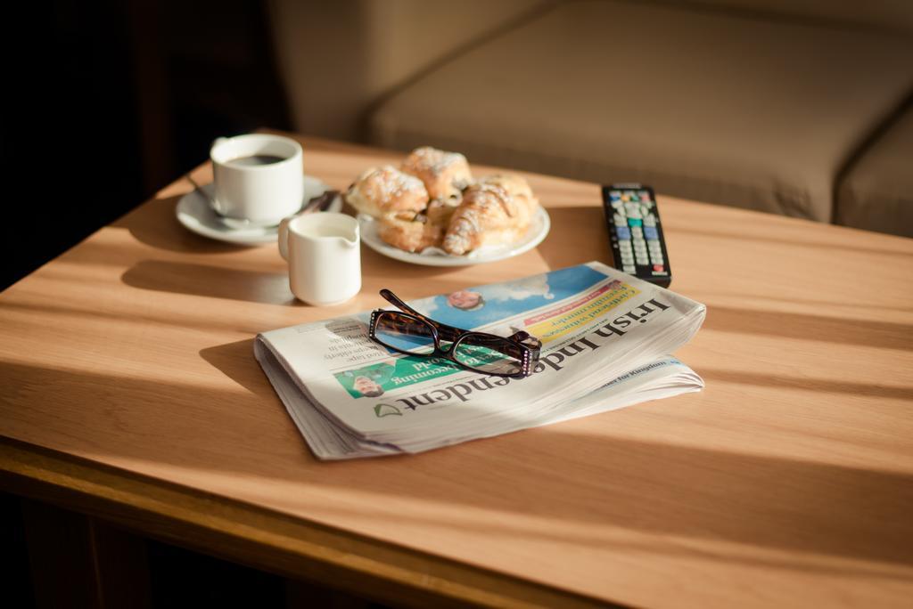 Rochestown Lodge Hotel Dun Laoghaire Dış mekan fotoğraf